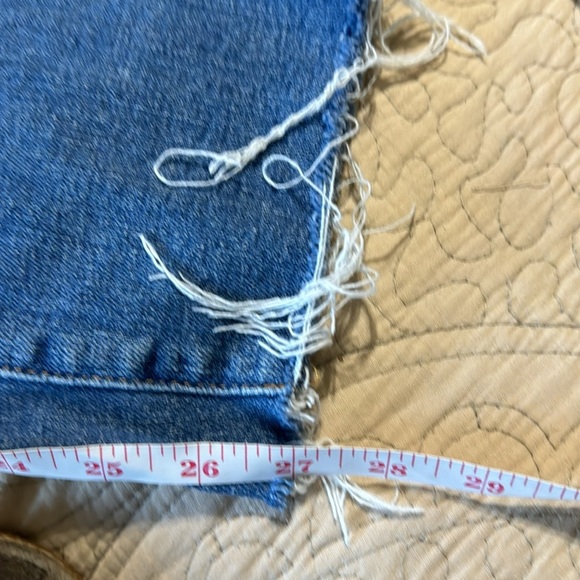 J Crew Denim Woman’s 9” Raw Hem Cropped Straight Jean - Picture 10 of 11